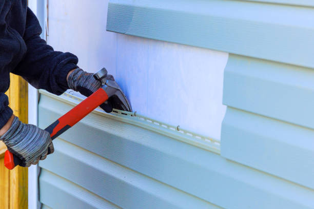 Reliable Siding Repair contractor in Lake Zurich, IL by Squared Siding